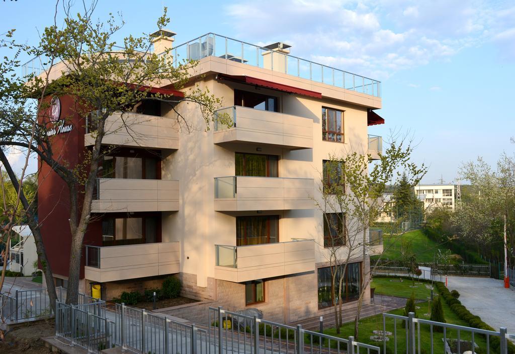 Victoriya'S House Hotel Хисаря Екстериор снимка